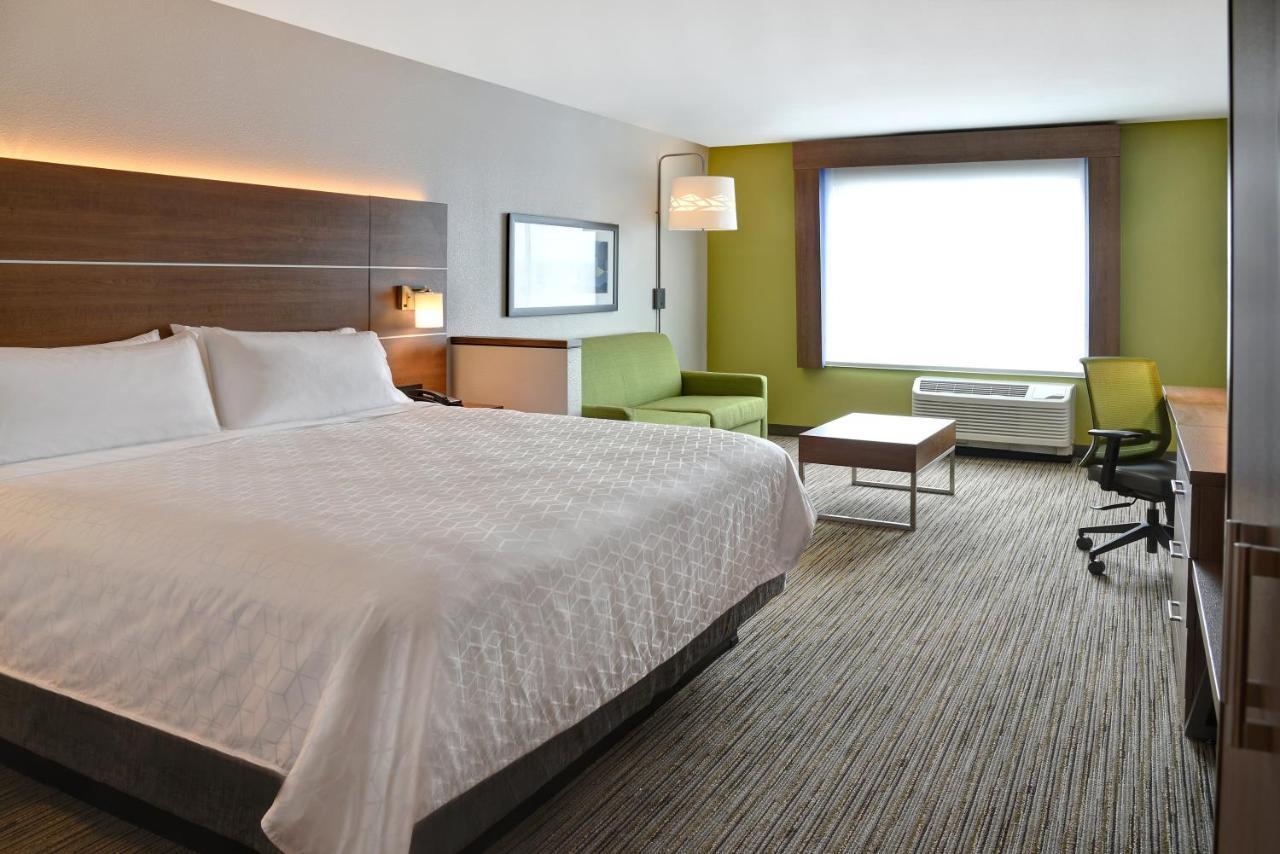 Express & - By Ihg Hotel Ottawa